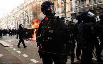 Protesty zalały Paryż! Bandyci chcieli w tym czasie rabować