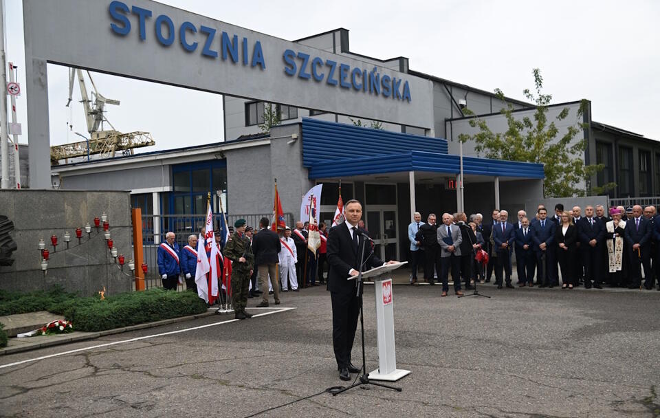 Prezydent Duda w Stoczni Szczecińskiej / autor: PAP/Marcin Bielecki