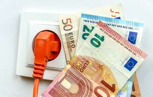 *W najbliższym czasie Komisja Europejska wyda zalecenia dla krajów członkowskich ws. cen energii / autor: Fratria