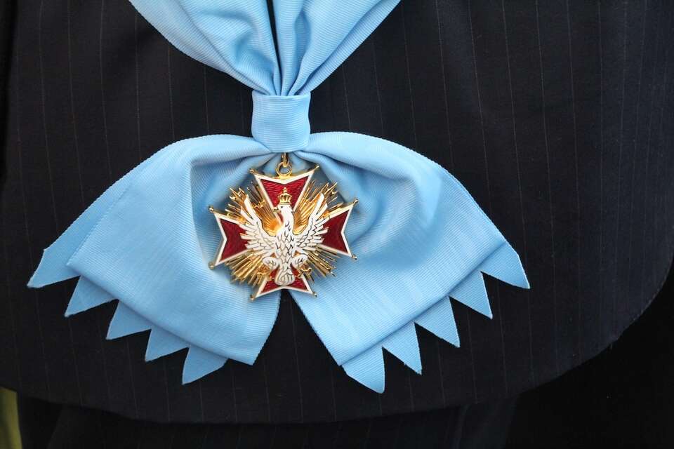 Trzech byłych prezydentów zrzeka się Orderu Orła Białego!