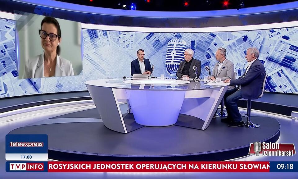 Redaktor Michał Karnowski i goście "Salonu Dziennikarskiego" / autor: screen TVP