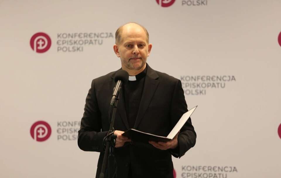 Ks. Leszek Gęsiak SJ   / autor: BP KEP