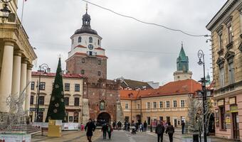 Coraz więcej zagranicznych turystów odwiedza Polskę