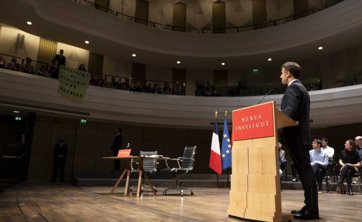 prezydent Francji Emmanuel Macron / autor: PAP/EPA/ROBIN VAN LONKHUIJSEN