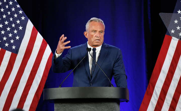 Bratanek byłego prezydenta Robert F. Kennedy jr. zakończył w piątek swoją kampanię wyborczą i poparł Donalda Trumpa / autor: PAP