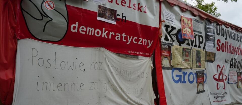 Namioty opozycji przed KPRM / autor: fratria