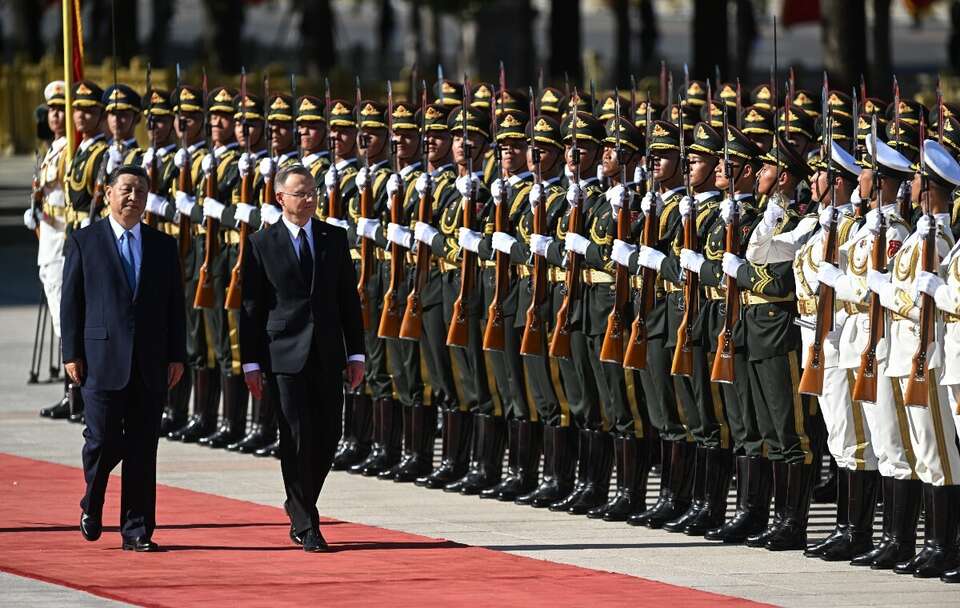 Prezydent Duda powitany w Chinach przez Xi Jinpinga