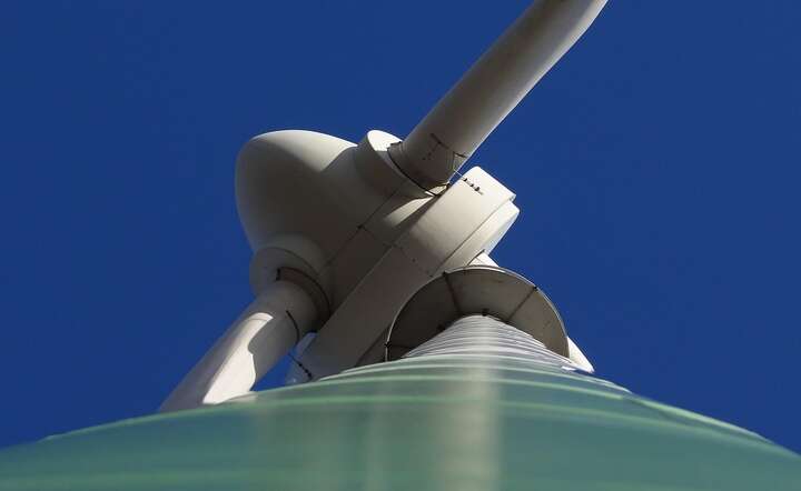 Problemy dużych graczy w energetyce wiatrowej mogą być okazją do zakupów, ale ryzyko pozostaje wysokie / autor: Pixabay