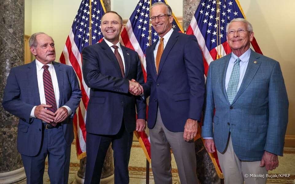 Prezydent na Kapitolu. Ważne rozmowy o obecności wojsk USA!