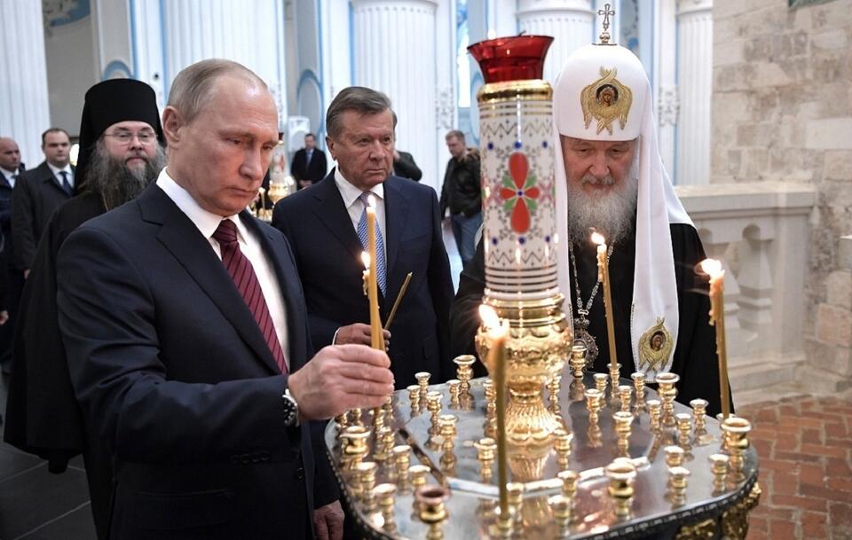 Wladimir Putin i patriarcha Cyryl w monasterze Zmartwychwstania Pańskiego, 2017 r. / autor: Kremlin.ru, CC BY 4.0 <https://creativecommons.org/licenses/by/4.0>, via Wikimedia Commons