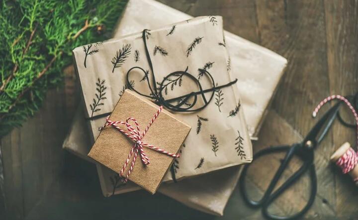 Świąteczne prezenty / autor: Pixabay.com