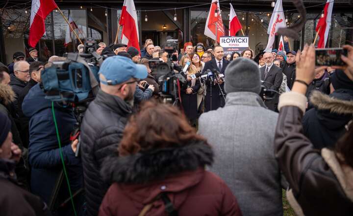 Karol Nawrocki na spotkaniu z mieszkańcami Bednar pod Łowiczem / autor: materiały prasowe X @Nawrocki25