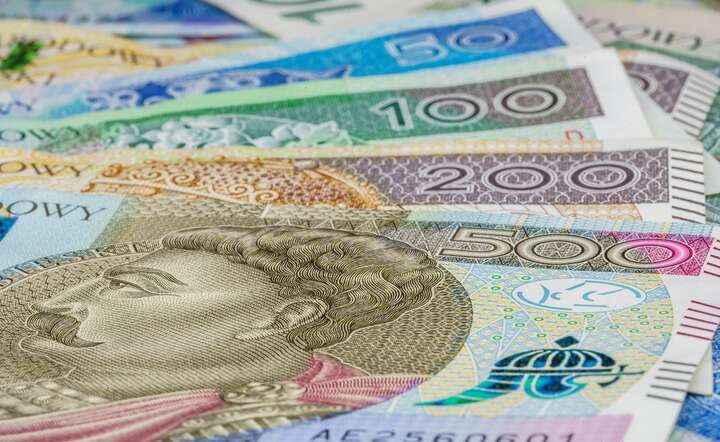 Ministerstwo Finansów sprzedało w sierpniu obligacje oszczędnościowe za 5 mld 901 mln zł / autor: Fratria / AS