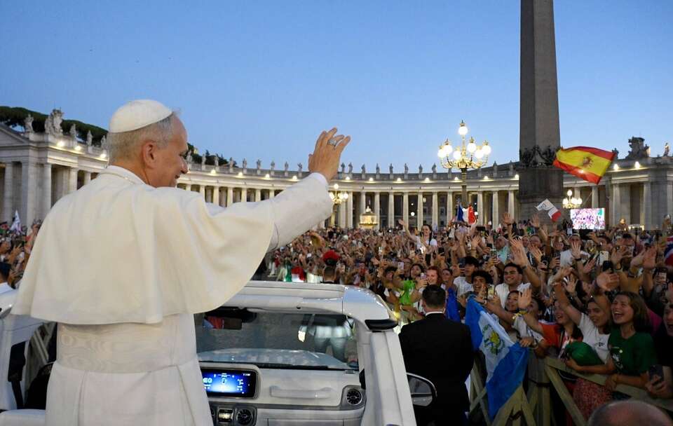 Papież Leon XIV / autor: PAP/EPA/VATICAN MEDIA HANDOUT