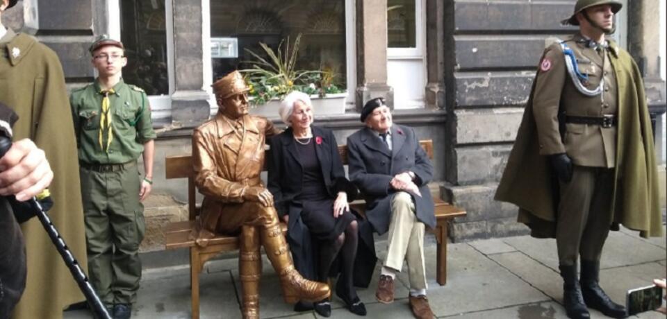 Pomnik gen. Maczka w Edynburgu / autor: screen TT @PolishEmbassyUK