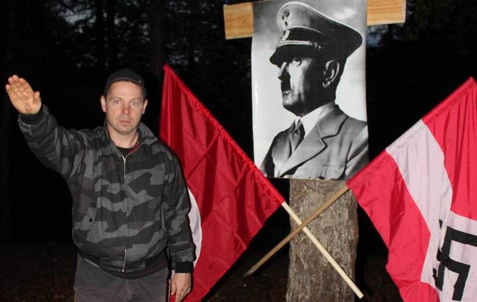 TVN journalist posing during Hitler's so-called birthday