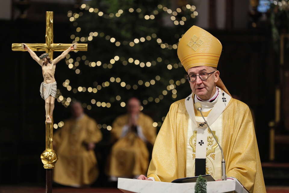 Abp Galbas w Boże Narodzenie apeluje o dialog / autor: PAP