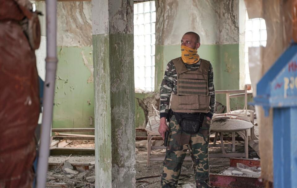 Ukraiński żołnierz w Donbasie / autor: PAP/Vladyslav Karpovych