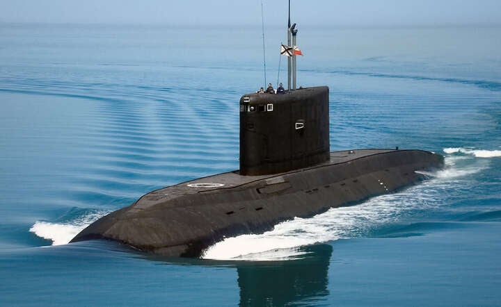 Rosyjski okręt podwodny B-237 "Rostów nad Donem", zwodowany w 2014 r. / autor: Mil.ru, CC BY 4.0 <https://creativecommons.org/licenses/by/4.0>, via Wikimedia Commons