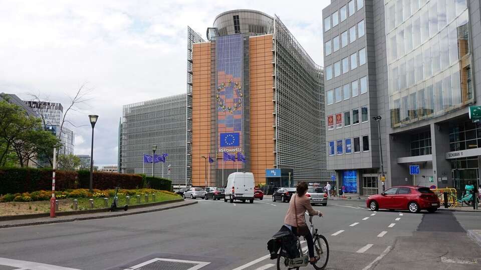 Belgijska policja przeszukała pomieszczenia KE!