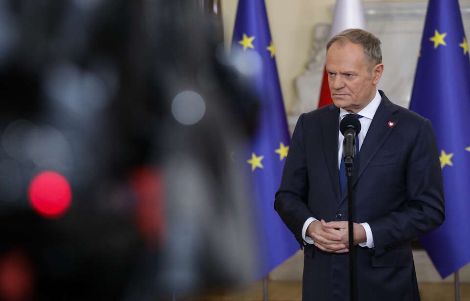 Donald Tusk odpowiedział na pytanie o polskich żołnierzy na Grenlandii / autor: PAP/Tomasz Gzell