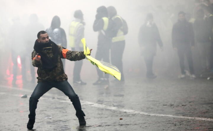 Protesty w Paryżu, sobota 19 stycznia / autor: fot. PAP/EPA/CHRISTOPHE PETIT TESSON