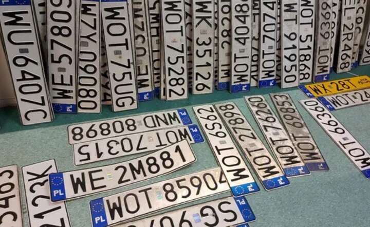 Już niebawem legalizacja tablic będzie o wiele mniej uciążliwa. / autor: Fot. policja (mat. prasowe)