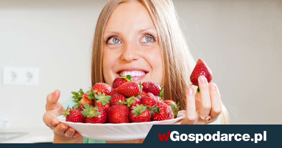 Pierwsze dostawy truskawek z Ukrainy. Jest drogo