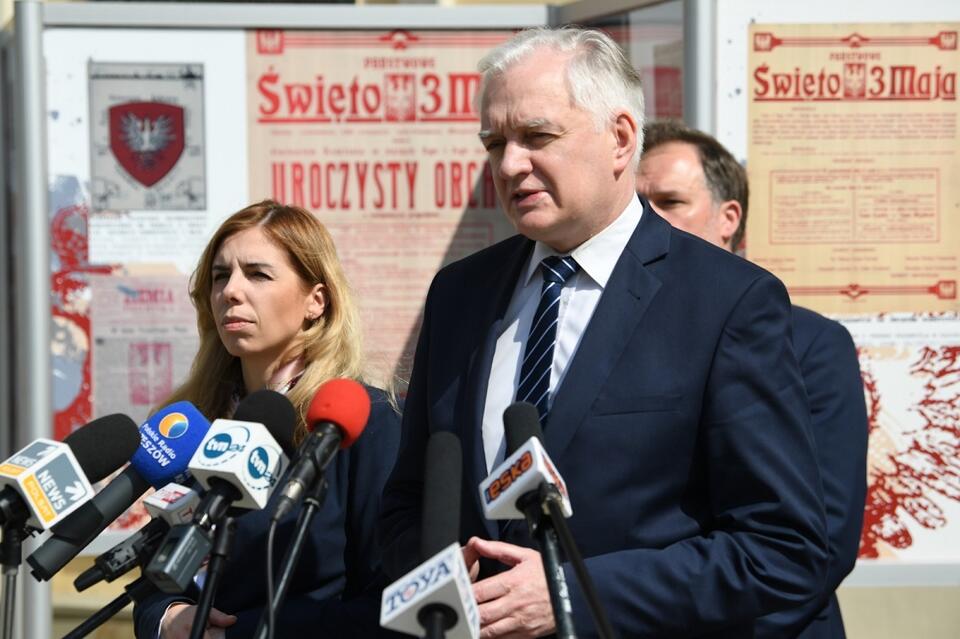 Przemyśl. Konferencja z udziałem wicepremiera Jarosława Gowina / autor: PAP/Darek Delmanowicz