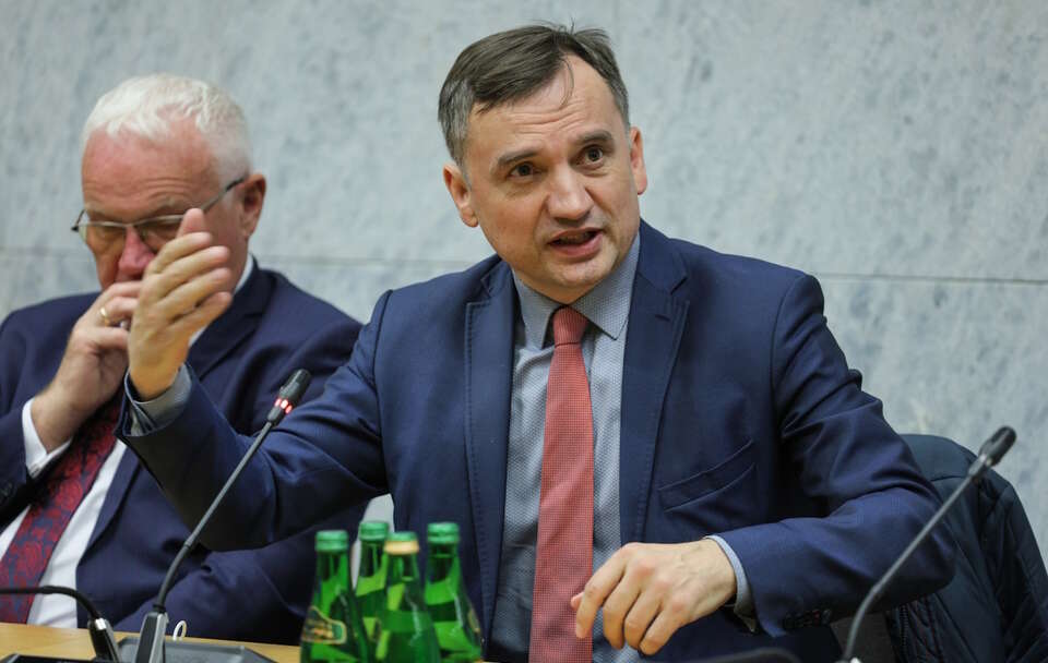 Poseł PiS Zbigniew Ziobro na posiedzeniu Parlamentarnego Zespołu Przeciwdziałania Bezprawiu / autor: PAP/Rafał Guz