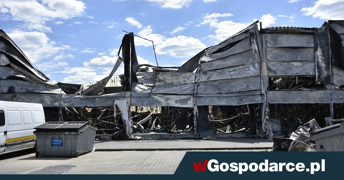 Poland kicks out Russians! "We know what you&#39;re doing"