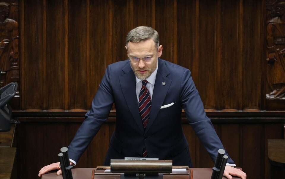 Szef KPRP Zbigniew Bogucki podczas wystąpienia w Sejmie / autor: PAP/Paweł Supernak