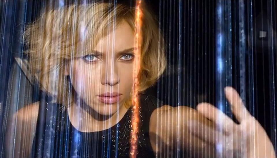 Kadr z filmu "Lucy" (reż. Luc Besson)