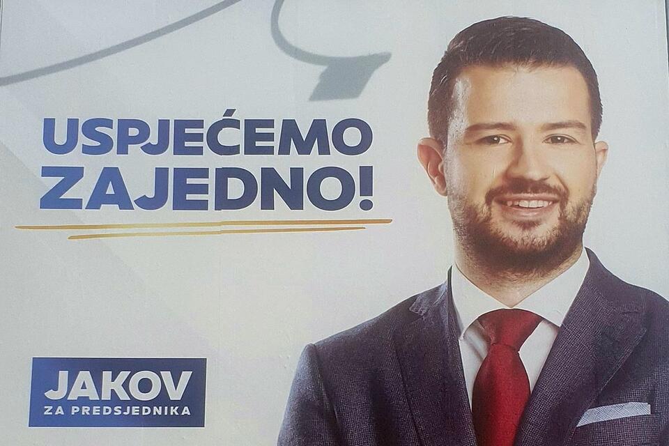 Jakov Milatović w kampanii przed drugą turą wyborów prezydenckich w Czarnogórze w 2023 roku. / autor: Wikimedia Commons 	Vux33 CC BY-SA 4.0 