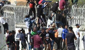 Hiszpania: Starcia policji z nielegalnymi imigrantami