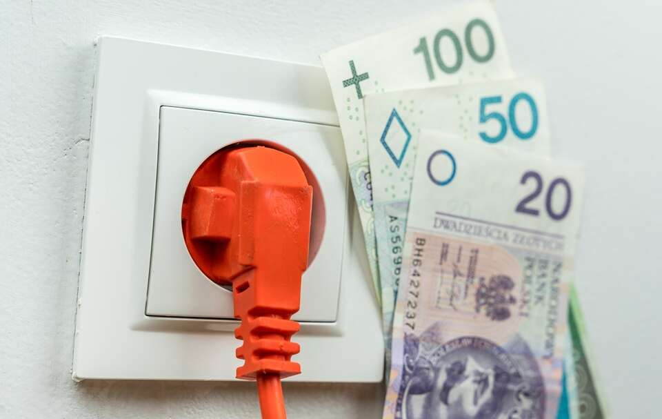 Średnia cena w taryfach na energię elektryczną dla gospodarstw domowych wyniesie od 1 stycznia 495,16 zł za MWh netto / autor: Fratria