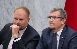 Na zdjęciu Witold Zembaczyński oraz Marcin Bosacki / autor: Fratria