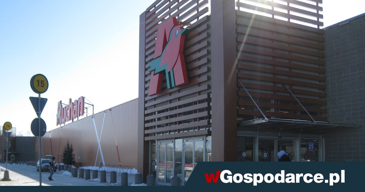 Węgrzy przejmują centra handlowe Auchan w Polsce