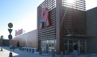 Węgrzy przejmują centra handlowe Auchan w Polsce!