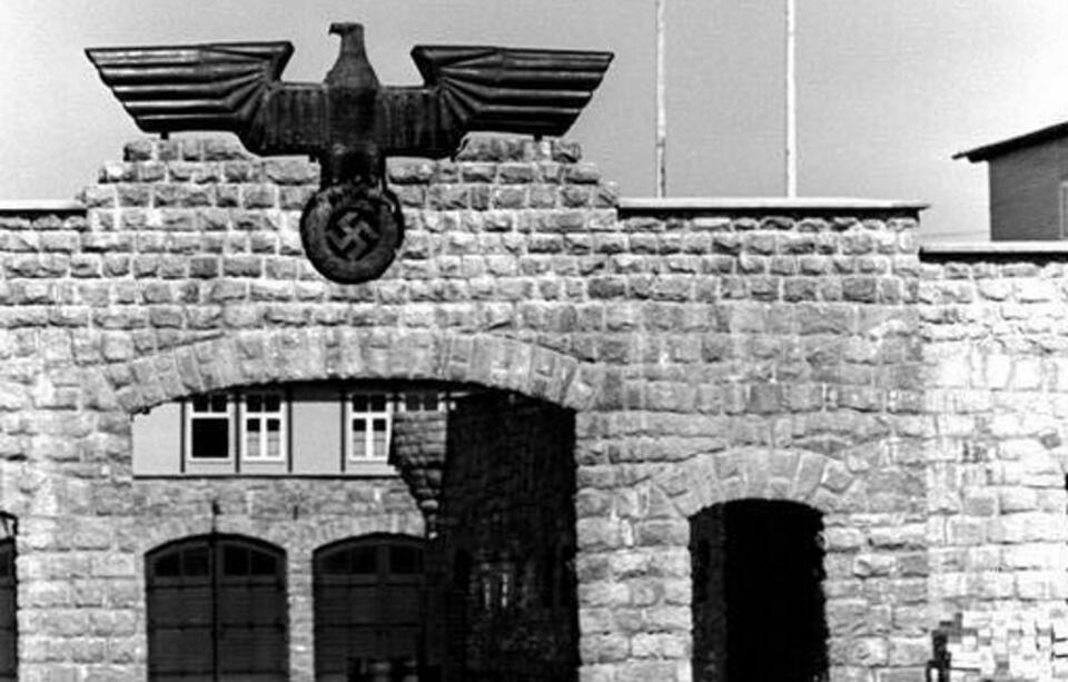 Brama obozu koncentracyjnego Mauthausen / autor: Bundesarchiv/commons.wikimedia.org