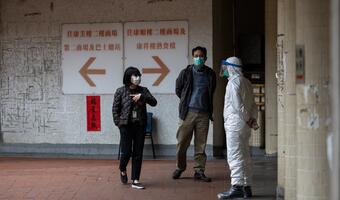 Wirus: Chiny desperacko importują maseczki