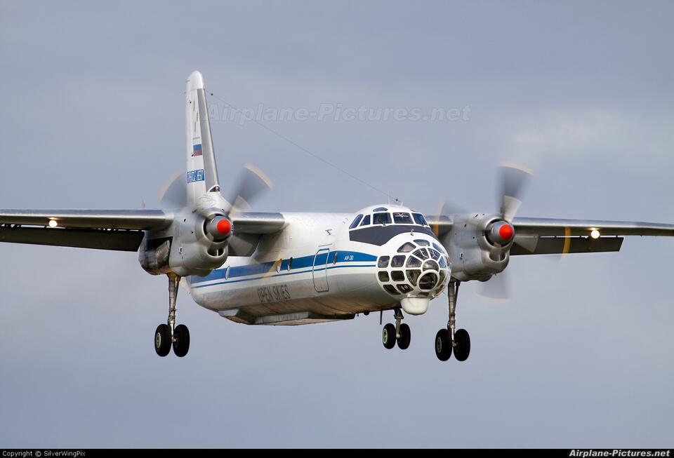 www.airplane-pictures.net