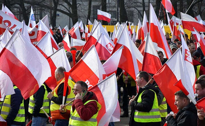 Polacy bez pracy. Strajki przeciwko zwolnieniom w PKP Cargo