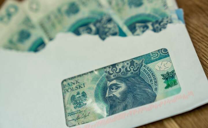 20 proc. Polaków spotkało się z sugestią, że sprawę należy „opłacić” / autor: Fratria / AS