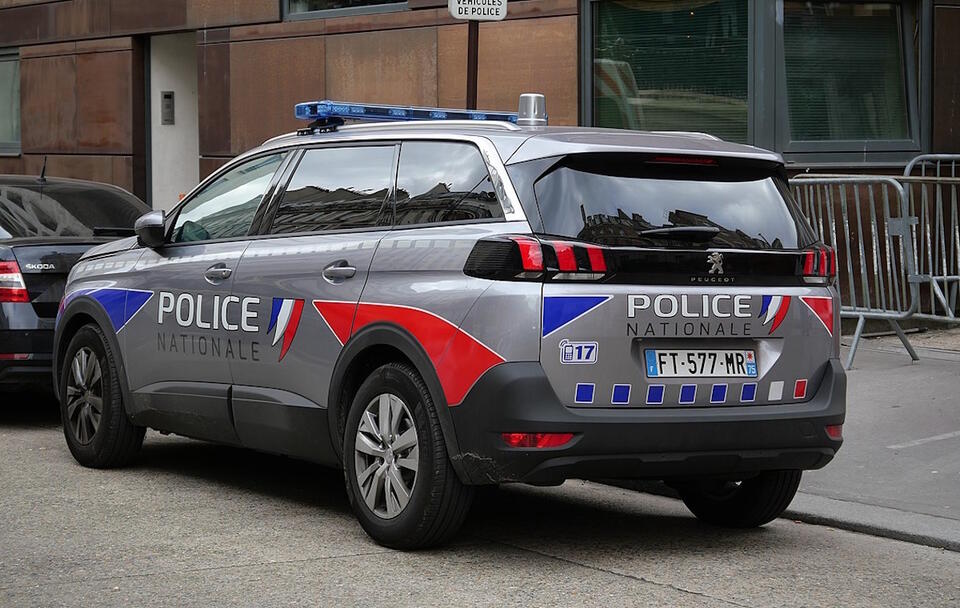 auto Police Nationale Française / autor: Wikimedia Comons-Asticoco/ Creative Commons Attribution-Share Alike 4.0