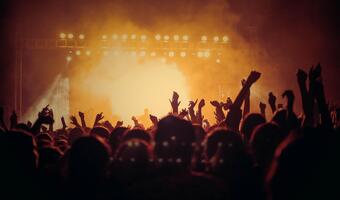 Koncerty i imprezy plenerowe bardziej dostępne