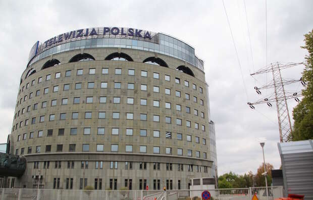 TVP w likwidacji zrezygnowała z emisji gotowego serialu na podstawie powieści Bronisława Wildsteina.  / autor: Fratria