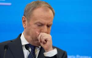 Donald Tusk otrzymał w Krakowie cios / autor: Fratria