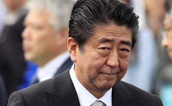 Były premier Japonii - Abe zmarł w następstwie postrzelenia