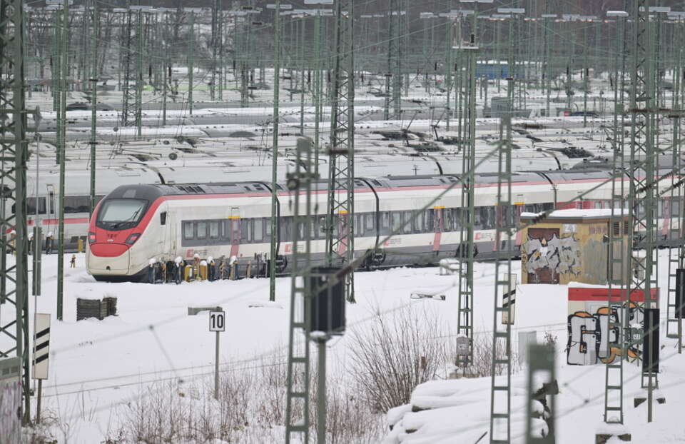 Burza śnieżna Elli paraliżuje Niemcy!